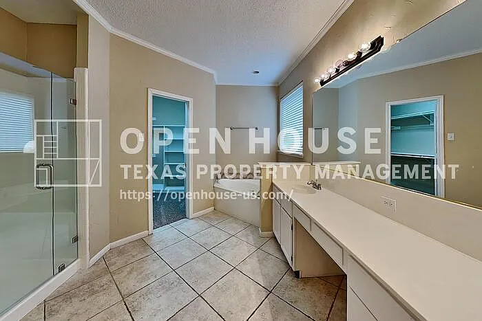 2317 Norwich St — Photo 11