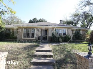 1600 Norwood Dr, Hurst, TX 76054