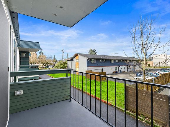 5th image of 7111 47th Ave NE #208
