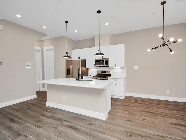 1235 W Tidwell Rd — Photo 8