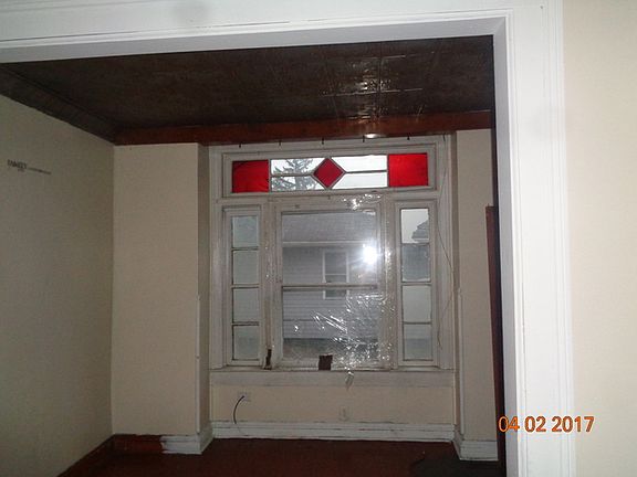 2nd image of 511 N 1st Ave