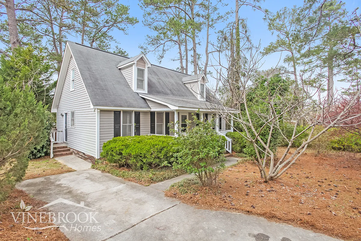 Photo 1 of 15 - 10 Cardington Ct - Columbia, SC Primary Photo - 10 Cardington Ct