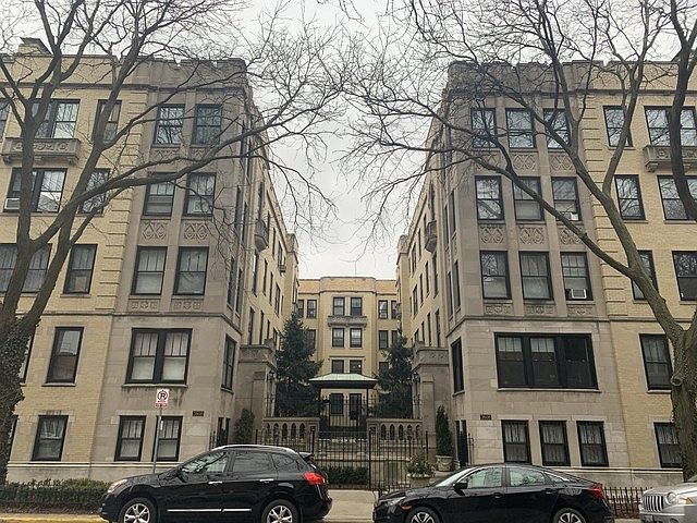 1st image of 3604 N Pine Grove Ave APT 4G