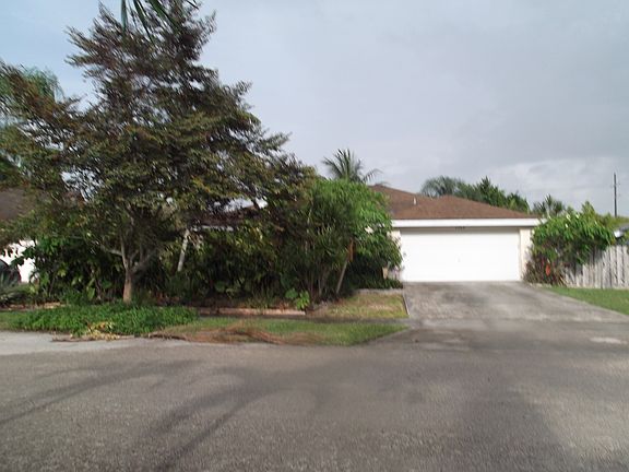 Big 2 car garage.