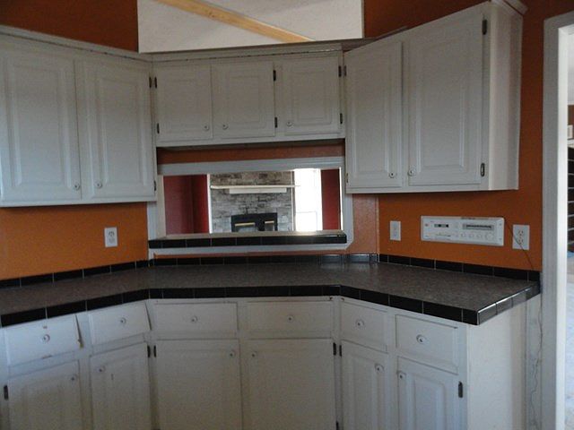 2nd image of 106 Tara Rd