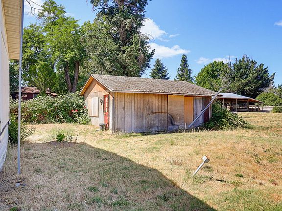 4th image of 1344 Leonard Rd