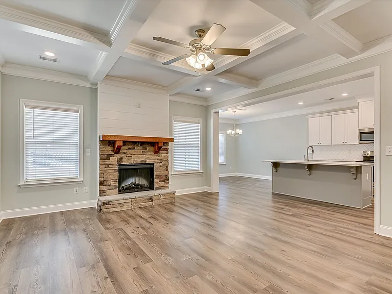 705 Navan Ln — Photo 10