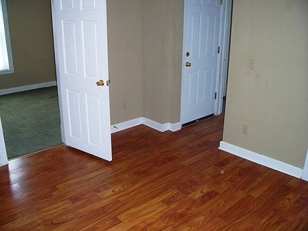 5th image of 454 Bidwell St