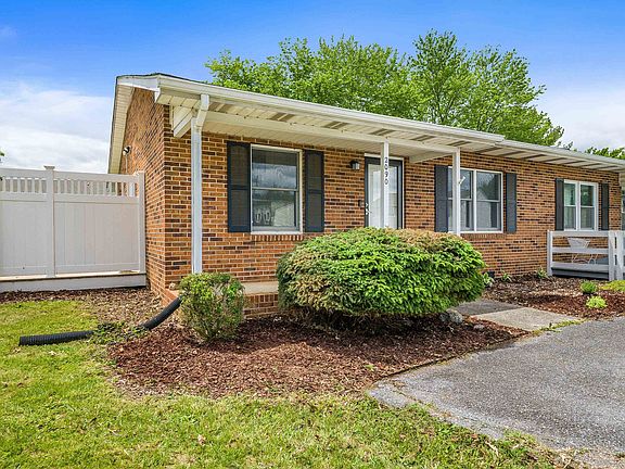 2nd image of 2090 Annandale Ct