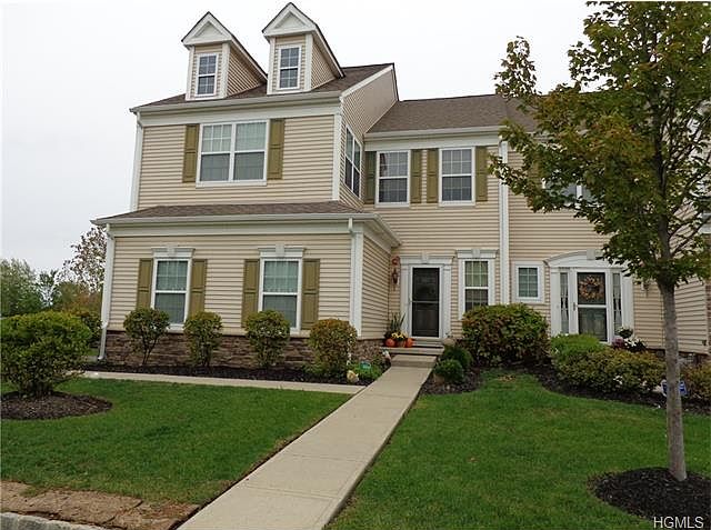 1st image of 11 Bainbridge Pl