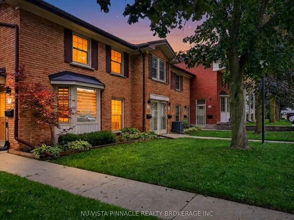7 Arbour Glen Cres, London, ON N5Y 1Z9