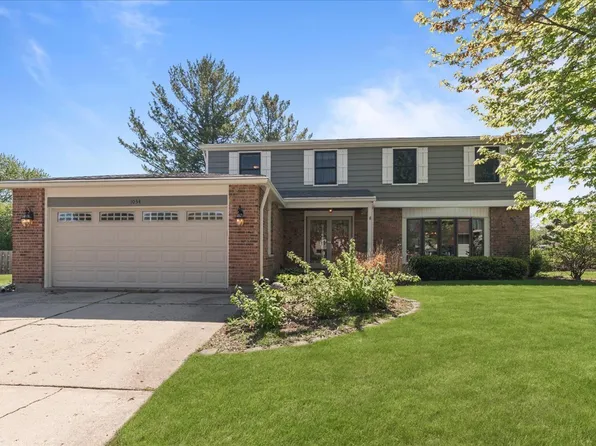 1034 Crabtree Ln, Libertyville, IL 60048