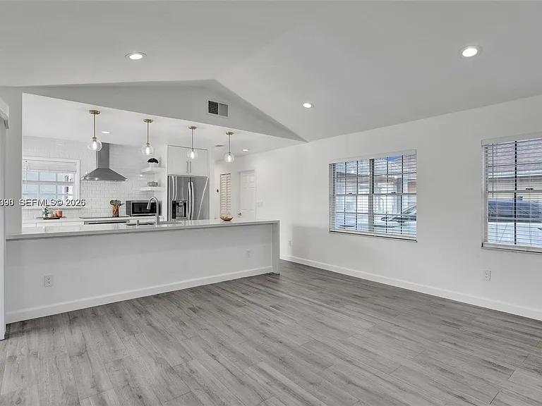 14049 SW 103rd Ter — Photo 3