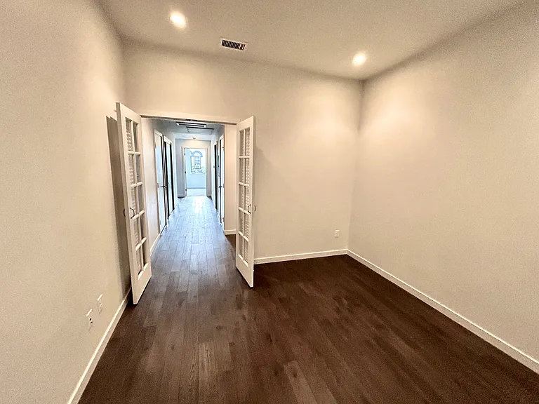 1300 N Ogden St #202 — Photo 14