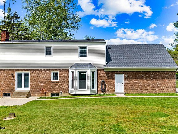 4th image of 1107 Bruce Wood Ct