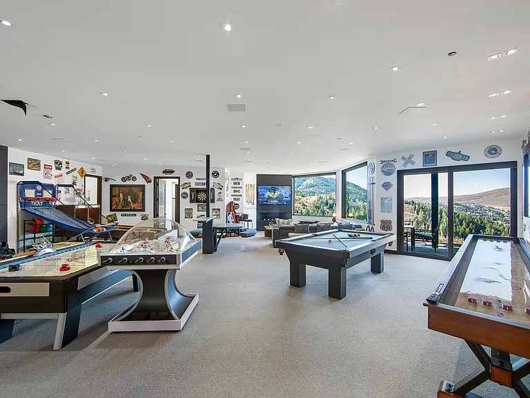 Game room