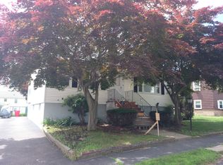 10 Running Brook Rd, West Roxbury, MA 02132