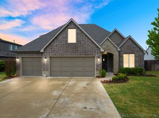 12142 S 105th East Ave, Bixby, OK 74008