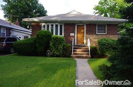 Front of House View
						:
						New front door and bay window. All windows new