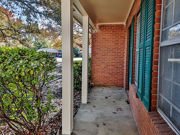 2nd image of 444 Dogwood Cv