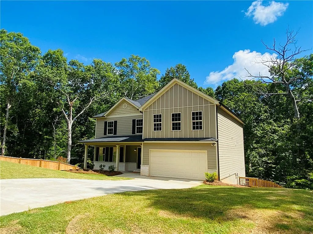 4 bed, 3.0 bath, 3294 sqft, $2,895 — Photo 3