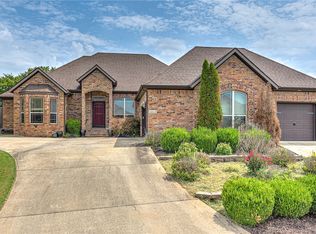 5807 S 66th St, Rogers, AR 72758