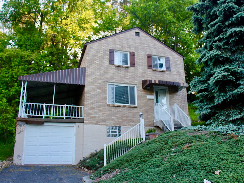 Cozy Colonial Home