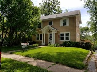 728 Ridgewood Ave, Davenport, IA 52803