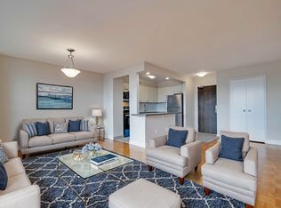 25 Parkway Forest Dr, Toronto, ON M2J1L4