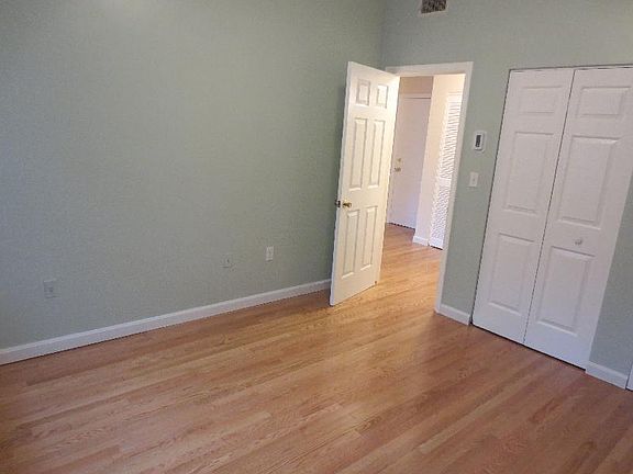 3rd image of 193 Bunker Hill St #202