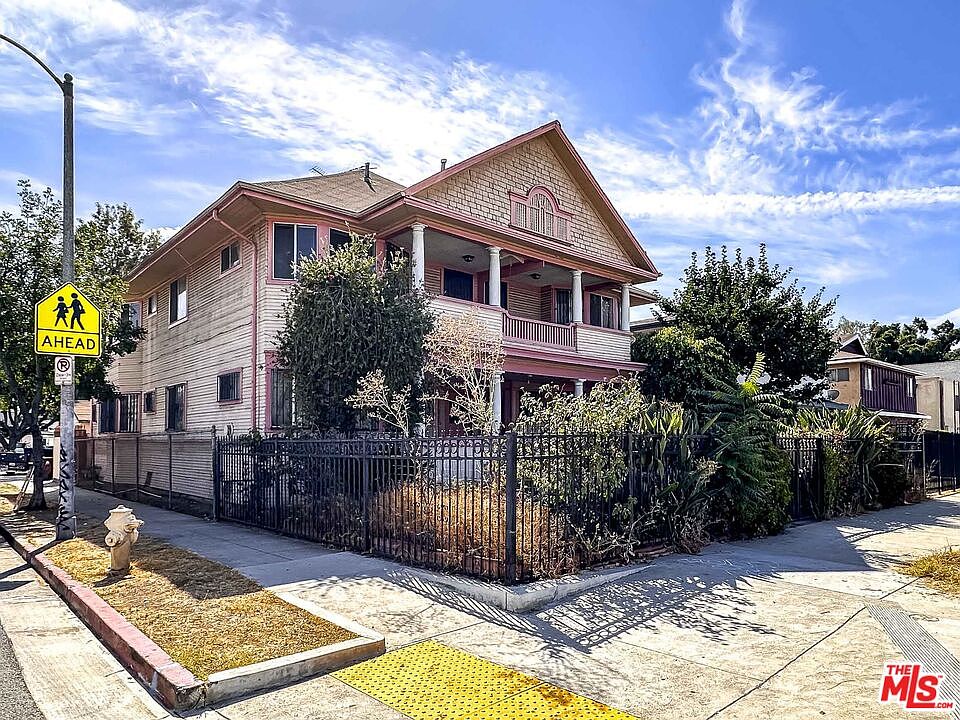2nd image of 202 S Boyle Ave