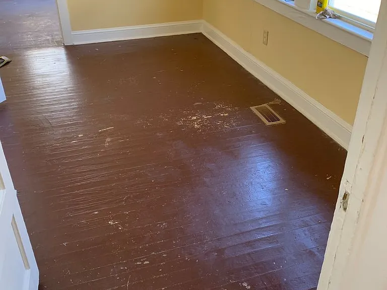1002 Fisher St — Photo 3