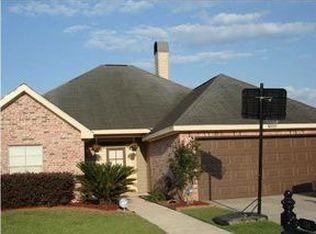 150 Windermere Cir, Youngsville, LA 70592
