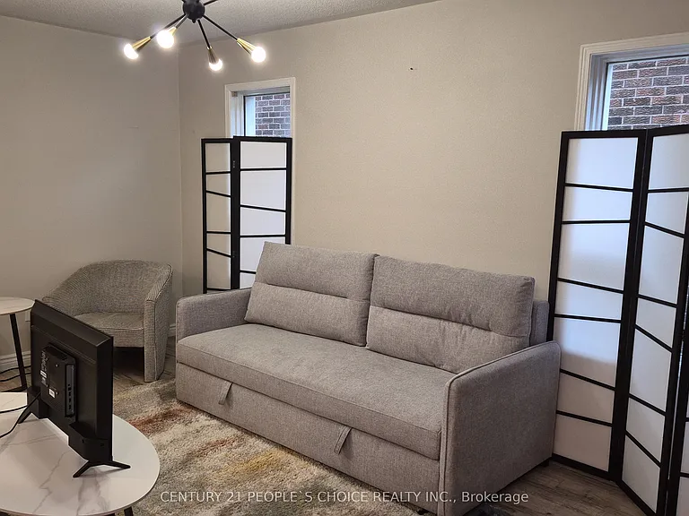 340 Perry Rd — Photo 37