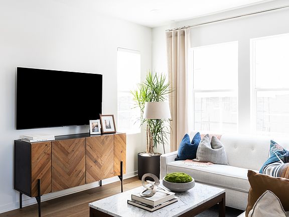 3rd image of 1335 W 141st St #2EC3U6