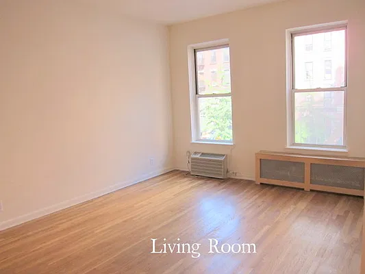 Rented by Chartwell Manhattan Realty | media 13