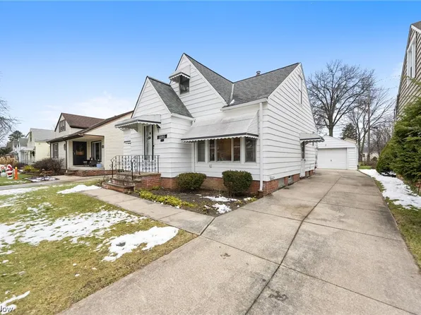 5695 Cherokee Dr, Lyndhurst, OH 44124