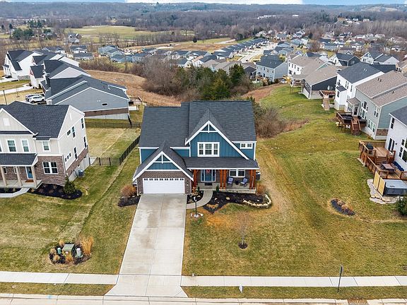 3rd image of 1315 Parkridge Dr