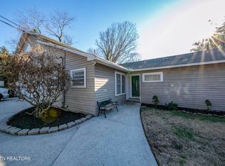 127 Euclid Cir, Oak Ridge, TN 37830