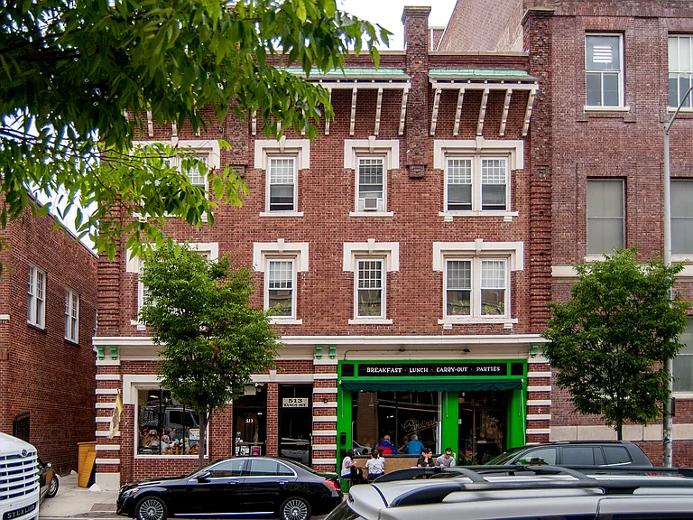 513 Bangs Ave — Photo 12