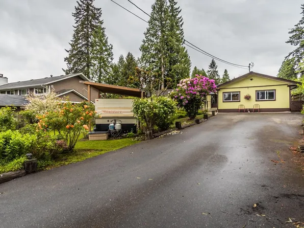 19746 49th Ave, Langley, BC V3A 3R4