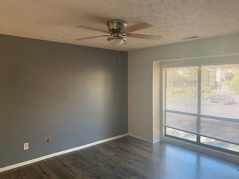 1820-6 Tryon Dr — Photo 17