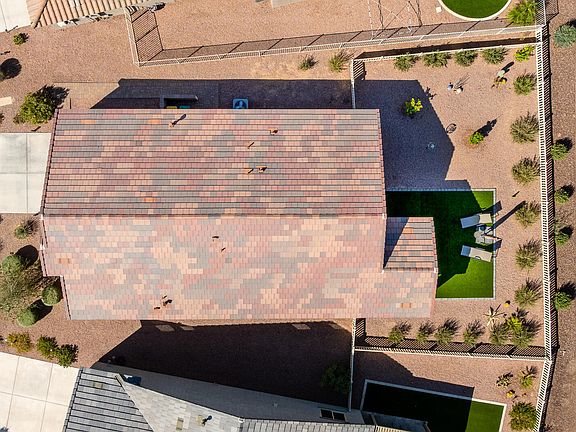 3rd image of 42160 W SUNFLOWER Road