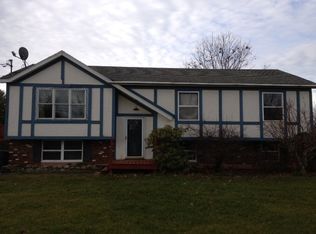 377 Robb Rd, Amsterdam, NY 12010