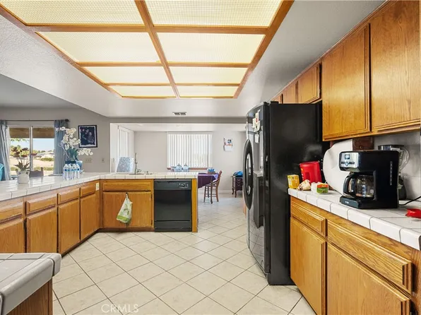 18080 Lemon St, Hesperia, CA 92345