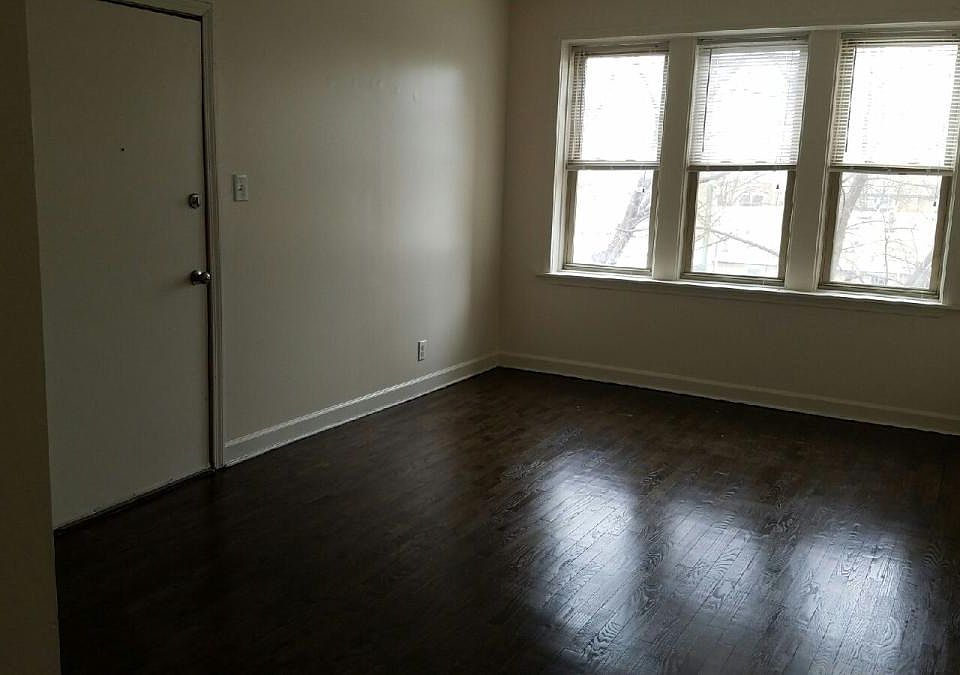 1st image of 5046 W Diversey Ave APT 2