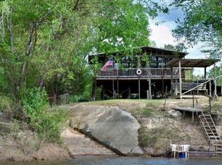 48 Oatis Camp Ln, Columbia, MS 39429