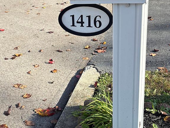 3rd image of 1416 Jocasta Dr