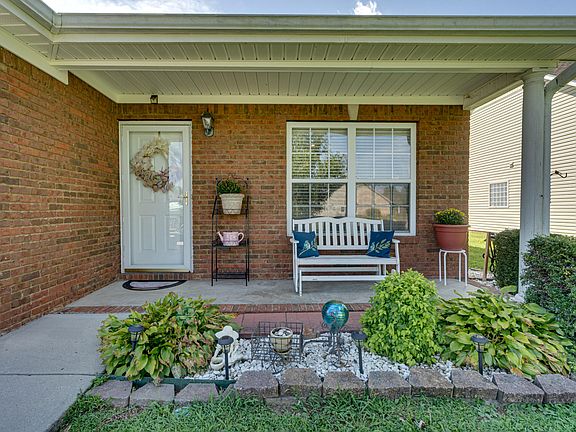 3rd image of 288 Briarstone Dr