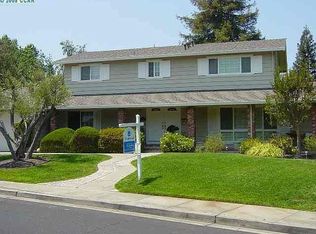 911 Springfield Dr, Walnut Creek, CA 94598